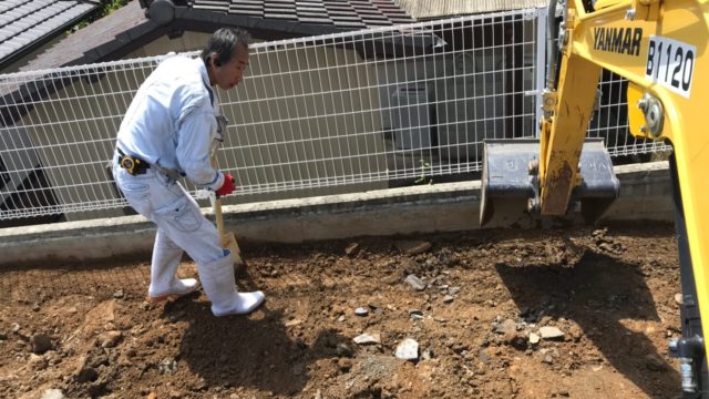 大牟田市生コン打設前床掘・整地・ワイヤメッシュ設置工事